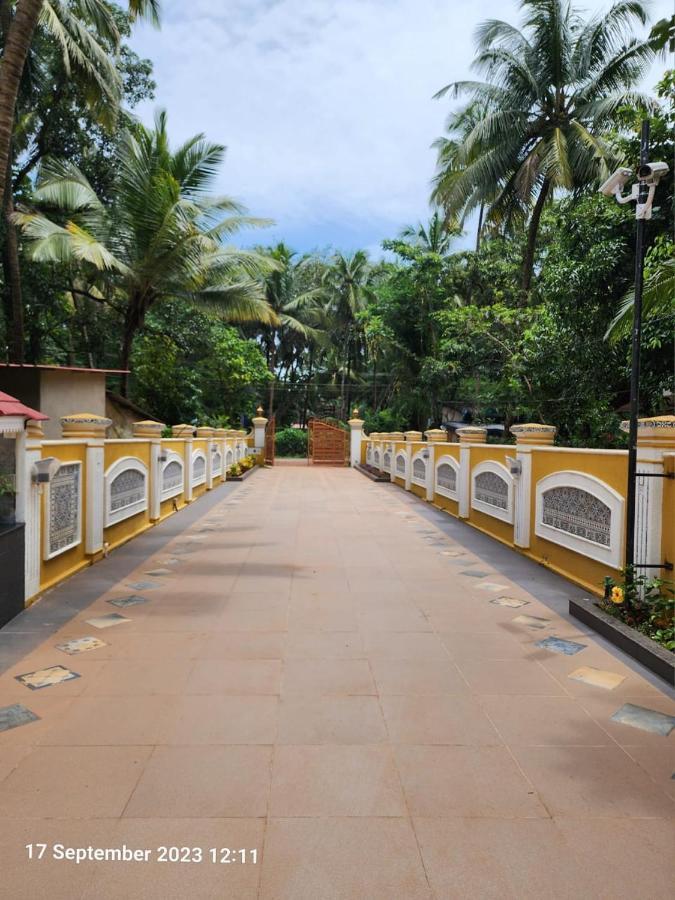 The Royal Oasis Goa Aparthotel Majorda Exteriör bild